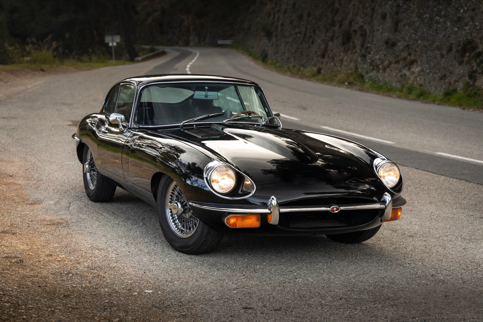 Jaguar e-Type Coupe 4.2 - Main image