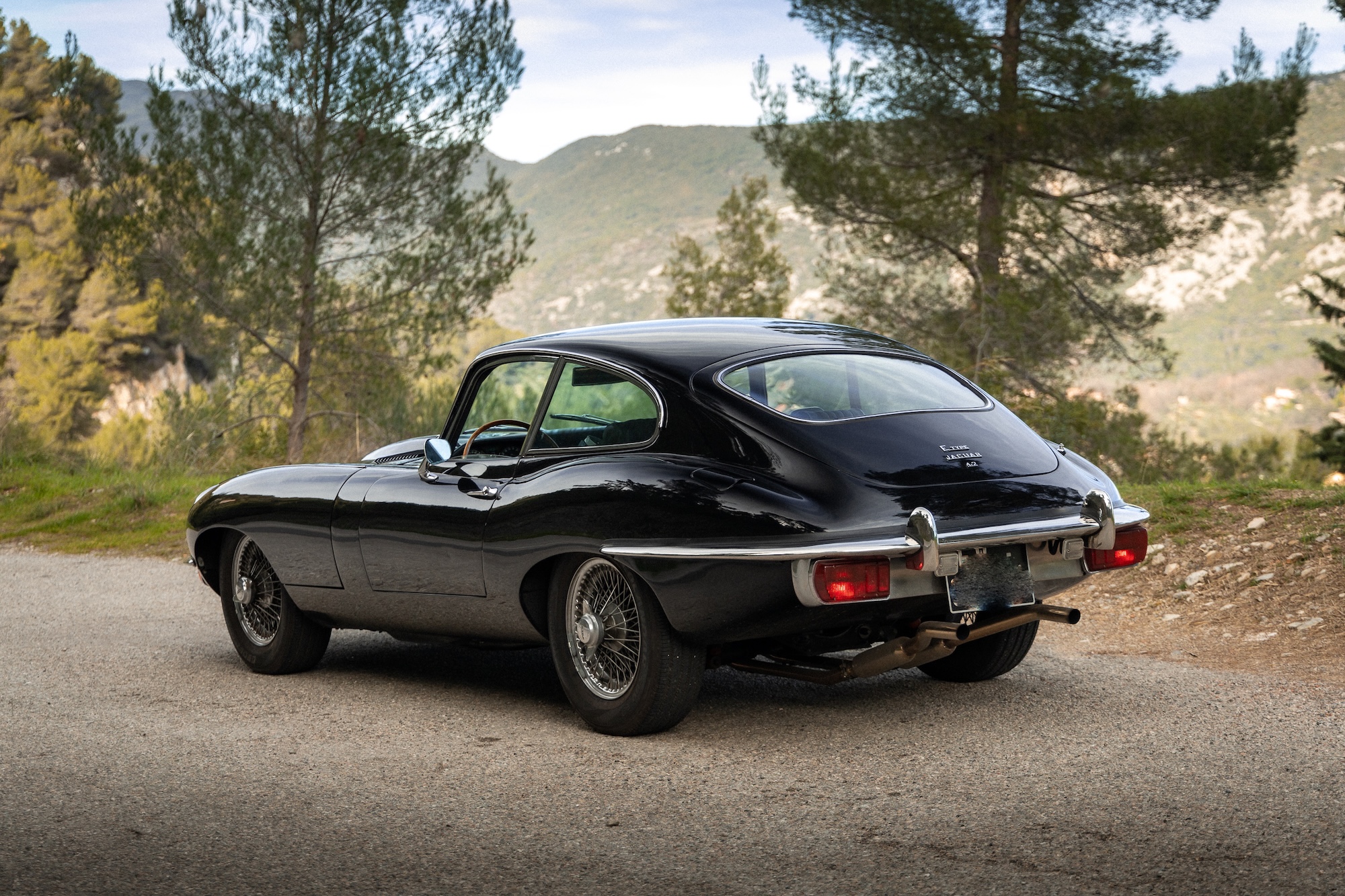 Jaguar e-Type Coupe 4.2 - Gallery image 2