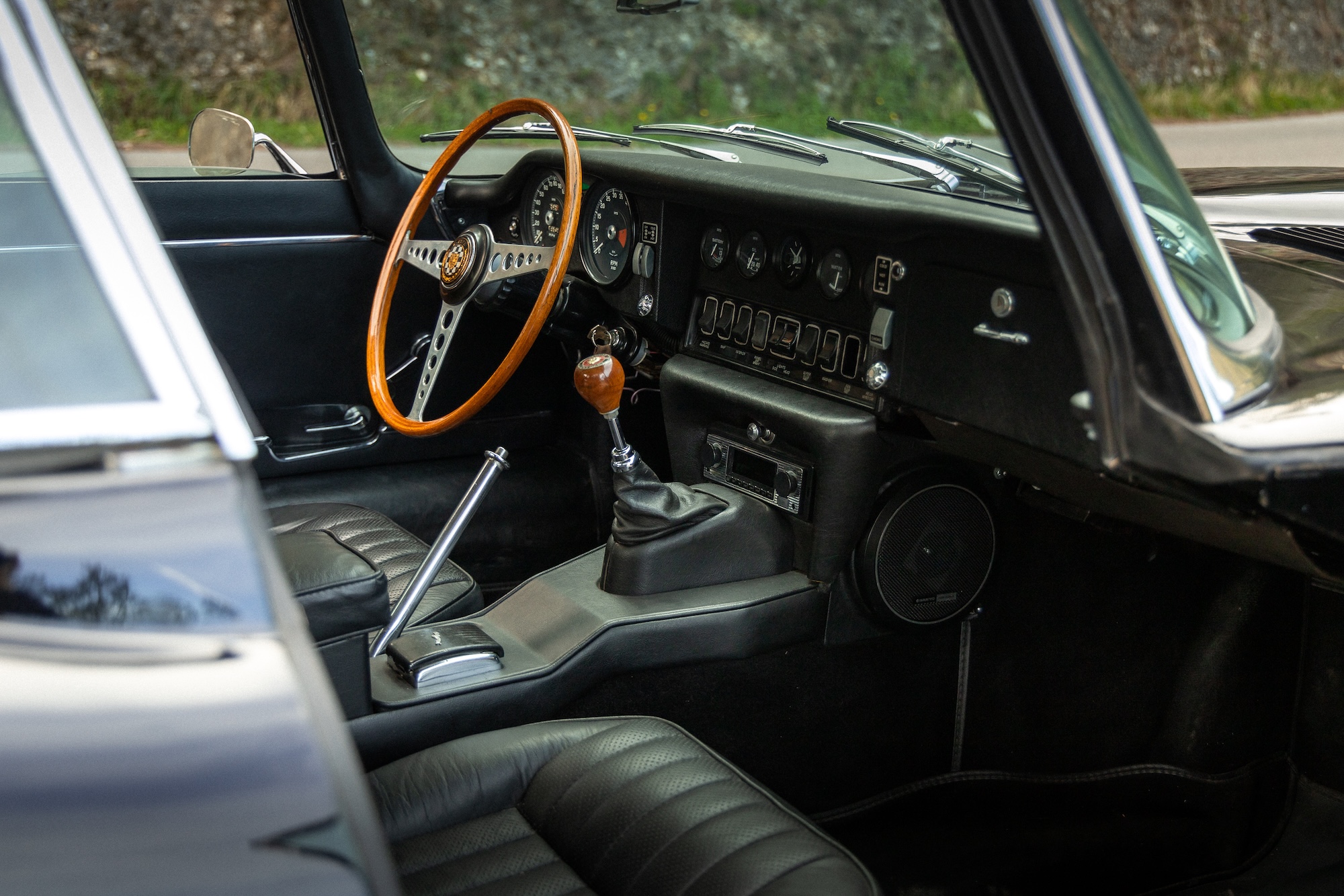 Jaguar e-Type Coupe 4.2 - Gallery image 3