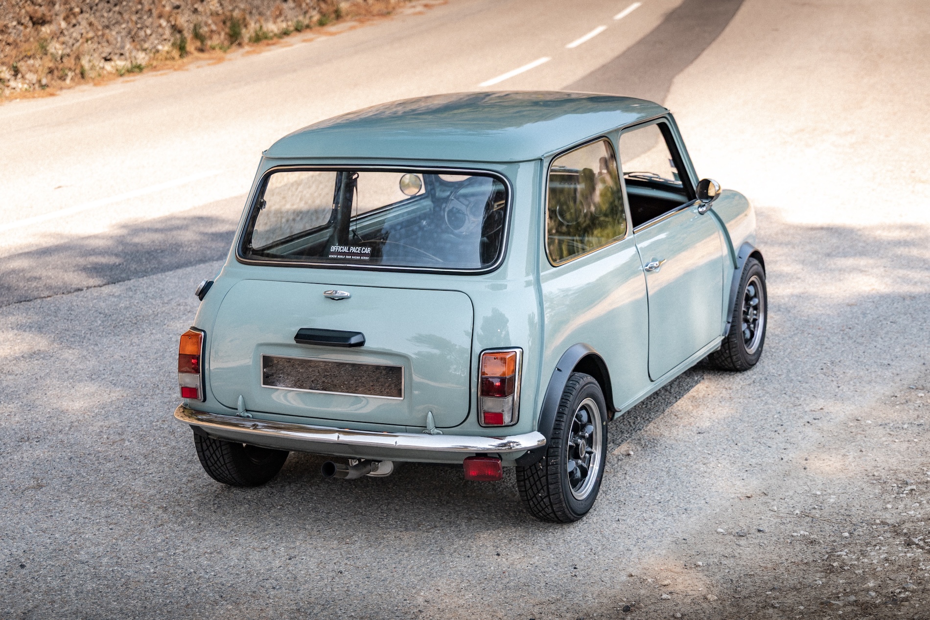 Austin Mini 1985 à louer sur la Côte d’Azur (photo 6/8) — Ride Classics