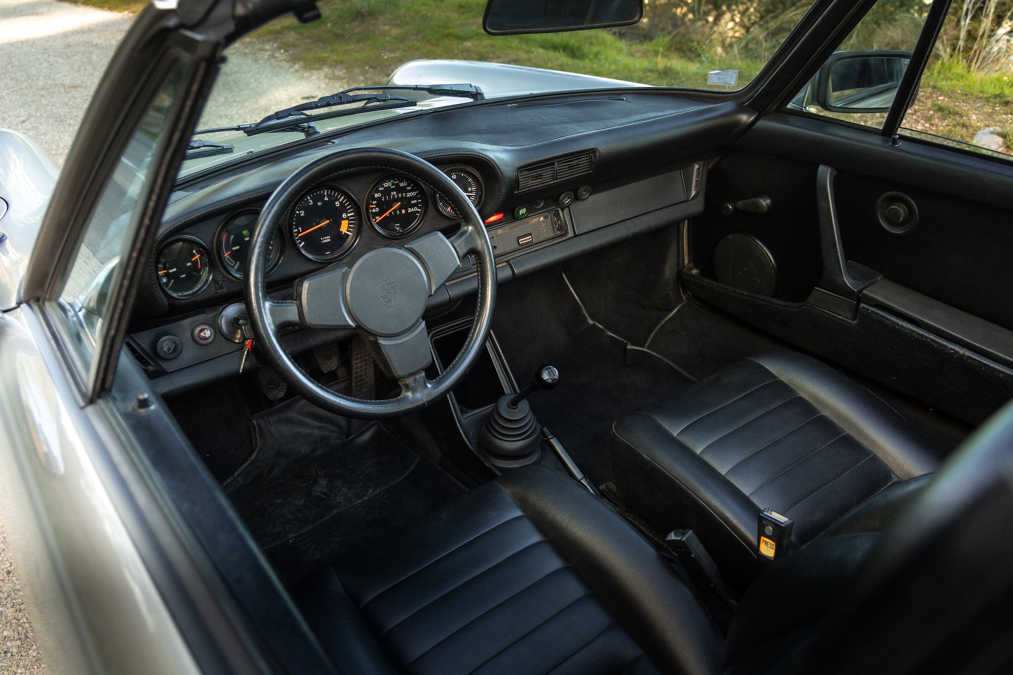 Porsche 911 SC Targa - Gallery image 3